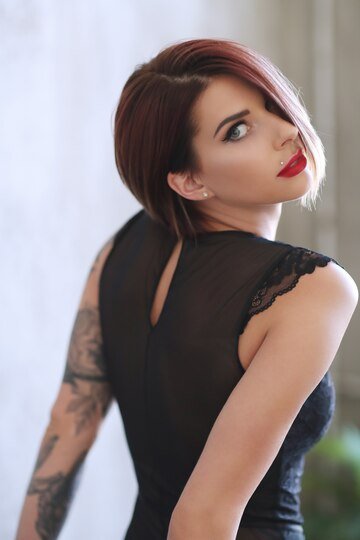 Lucy escort girl